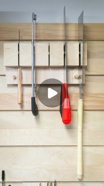 French Cleat Tool Storage, French Cleat Storage, French Cleat, Diy Holder, Tool Holder, Small Wood Projects, Tool Organization, Woodworking Shop, Home Reno