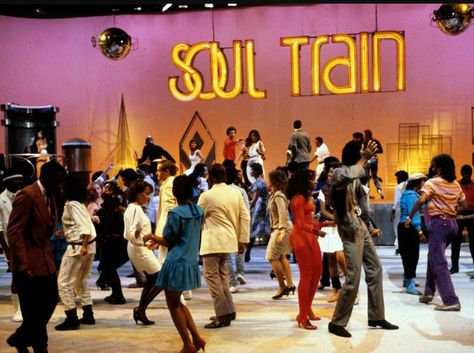 Soul Train Soul Train Dancers, Facts About Michael Jackson, American Bandstand, Broadway Plays, Soul Train, People Dancing, Northern Soul, The Jacksons, Black Music