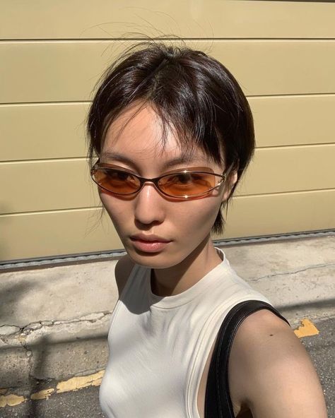 가을 패션, Glasses Fashion, Pretty Face, Good Vibes, Hair Inspo, Fashion Inspo Outfits, Pretty People, Beautiful People, Sunnies