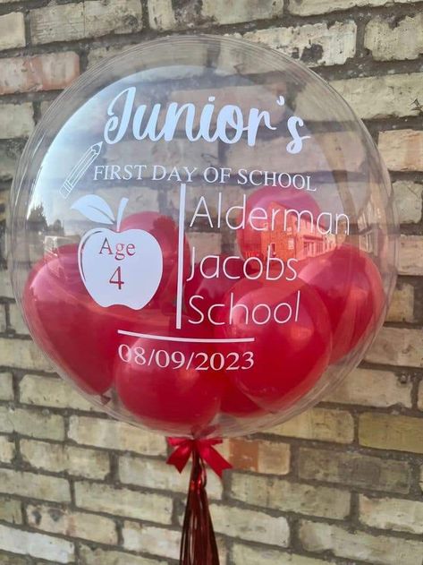 Back To School Balloon Decor, First Day Of School Balloon, Back To School Balloons, School Balloons, Personalised Balloons, Balloon Gifts, Balloon Logo, Pretty Balloons, Balloon Crafts