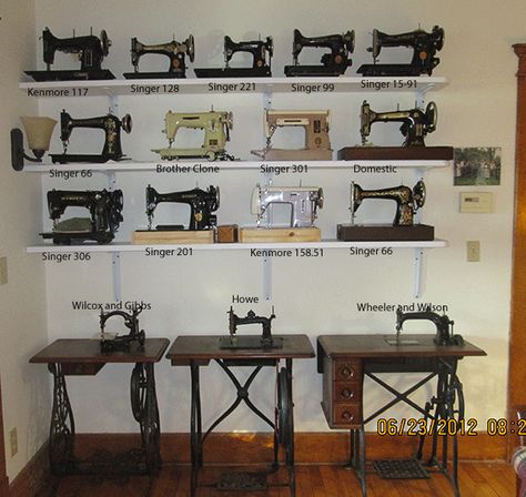 Sewing Machine Display Ideas, Sewing Machine Display, Sewing Machine Collection Display, Old Singer Sewing Machine, Black Diamond Vintage Sewing Machines, Feather Weight Sewing Machines Vintage, Machine Storage, Treadle Sewing Machines, Showroom Display