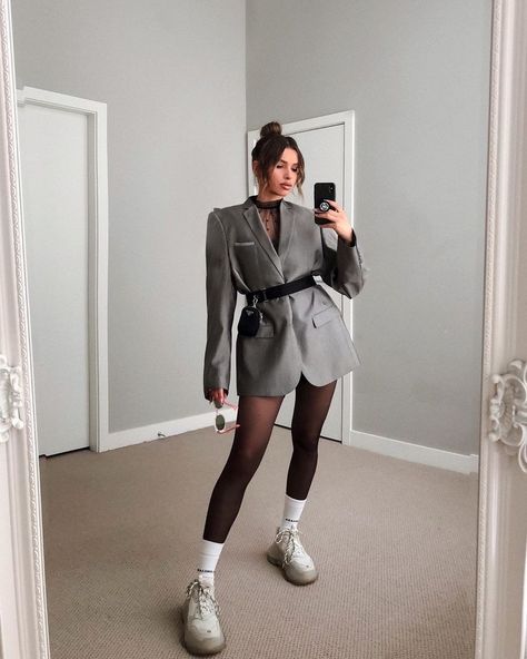 Tights And Sneakers Outfits, Socks With Sneakers Outfit, Tights With Sneakers, Tights And Trainers, White Socks And Sneakers, Tights And Sneakers, Sneakers Outfit Work, Nike Fashion Sneakers, Tights Outfits