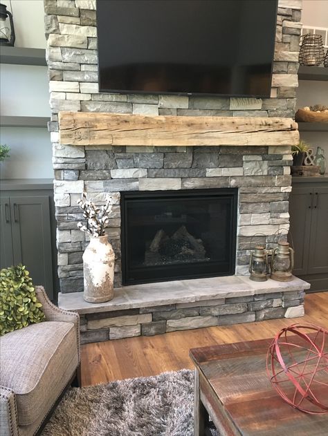 Veneer Wall Design, Stone Veneer Fireplace, Stone Veneer Wall, Fireplace Stone, Fireplace Mantles, Wall Design Ideas, Brick Fireplace Makeover, Fireplace Built Ins, Farmhouse Fireplace