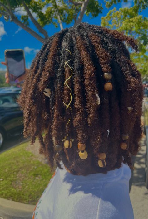 Loc Jewelry Aesthetic, Loc Hair Jewelry Dreadlocks, Locs With Jewelry Black Women, Locs With Hair Jewelry, Locs With Jewelry, Loc Jewelry On Short Locs, Locs And Beads, Short Locs Black Women, Locs With Accessories