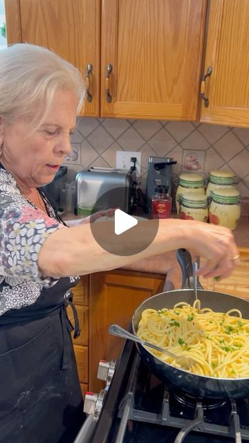 @thespicynonna on Instagram: "Nonna Nina’s quick and tasty recipe!  . . . #cooking #recipe #delicious #pasta #nonna #nonno #grandson #family #italian #tradition #homemade #food #foodie #sauce #garlic #yummy #oldschool #oldfashioned #love #reels #reelsinstagram #reelsvideo" Pasta Nonna, Italian Stromboli, Cooking With Nonna, Italian Cooking Recipes, Noodles Recipes, Love Reels, Pasta Noodle Recipe, Delicious Pasta, Tasty Recipe