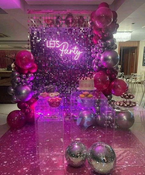 Sweet Sixteen Birthday Party Ideas, Glow Birthday Party, 17th Birthday Ideas, Disco Birthday Party, 16th Birthday Decorations, Disco Party Decorations, Pinterest Feed, Glow Birthday, Cowgirl Birthday Party