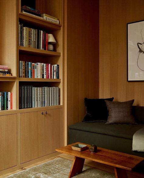 Marc Costa (@m.a.r.c.c.o.s.t.a) • Instagram photos and videos Modern Library Room, Waldo Fernandez, Nyc Projects, The World Of Interiors, Apartment Architecture, World Of Interiors, Mid Century House, Residential Interior, Architectural Digest