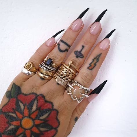 BhamBNails on Instagram: “Full pic of the nails for @sammijefcoate 🖤🦇 Half and half of the essential colours in my kit! Couldn't do without @the_gelbottle_inc…” White French Stiletto Nails, Custom Nails Design, French Stiletto Nails, Rocker Nails, French Stiletto, Pointy Nail Designs, Black And White French, Custom Nails, Tapered Square Nails