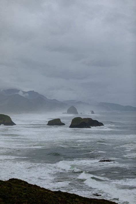 Arrow Photography, Oregon Photography, Cannon Beach Oregon, Twilight Pictures, Destination Photography, Oregon Travel, Travel Outdoors, Cannon Beach, Oregon Coast