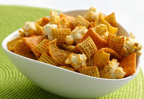 Mexican Chex® Mix Chex Mix With Popcorn, Chex Mix Recipes Savory, Fajita Nachos Recipe, Chez Mix, Taco Mix, Snack Mixes, Recipes Savory, Chex Mix Recipes, Popcorn Recipe