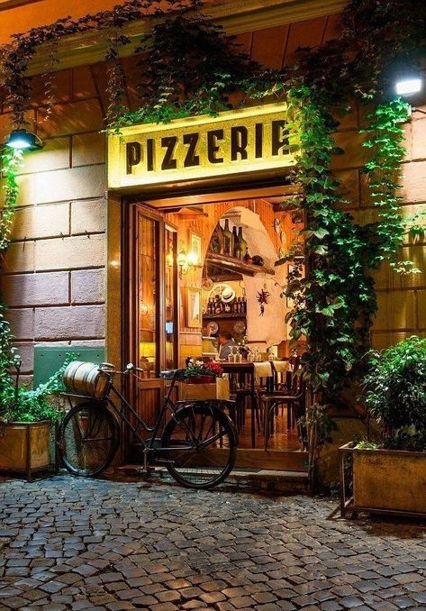 Pizzeria Design Interior Italy, Italy Restaurant Aesthetic, Italian Restaurant Aesthetic, Rome On A Budget, Pizzeria Design, Rome Restaurants, Italy Restaurant, Italy Vibes, Italian Interior