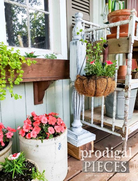 Repurposed Bed Post Garden Plant Hanger created by Larissa of Prodigal Pieces | DIY tutorial at prodigalpieces.com #prodigalpieces #home #garden #homedecor #diy #farmhouse Diy Spring Decor, Bed Posts, Spring Clean Up, Bed With Posts, Spring Decor Diy, Diy Plant Hanger, Inside Plants, Macrame Plant Holder, Diy Fire Pit