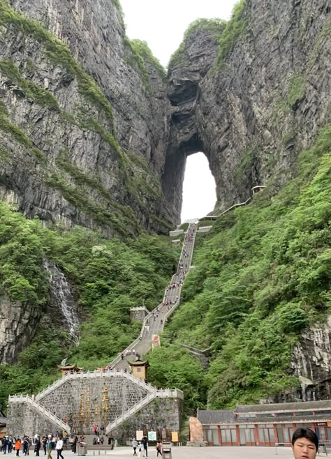 Heaven’s Gate On Tianmen Mountain, Big Gate Road Heavens Gate China, Stairway To Heaven Aesthetic, Heaven's Gate China, Stairway To Heaven China, Heaven Stairs, Chinese Heaven Palace, China Landscape, Heavens Gate, Tianmen Mountain