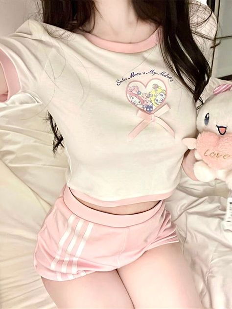 sailor moon my melody sanrio pink white pjs pyjamas pajamas wtv however you spell it uzzlang icon pfp soft aesthetic cute kawaii Kawaii Pajamas, Pink Pjs, Sailor Moon Shirt, Sanrio Melody, Sailor Moon Cosplay, Y2k Women, Cute Pajama Sets, Perfect Skin Care Routine, Crop Top Outfits