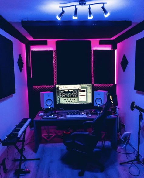 Bedroom Recording Studio, Home Music Studio Ideas, Bedroom Music Studio, Music Studio Aesthetic, Studio Room Ideas, Music Studio Design, Plan Studio, Music Studio Decor, Home Recording Studio Setup