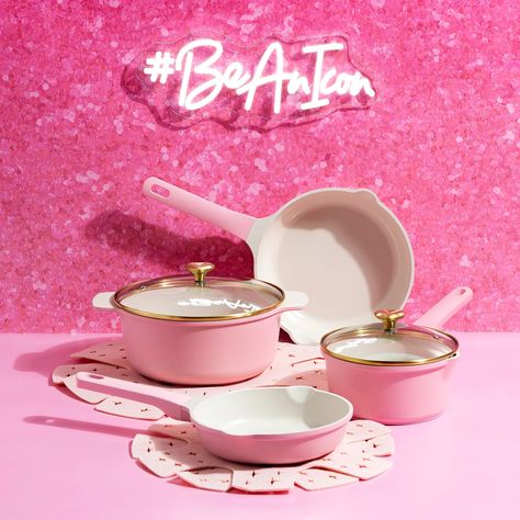 Paris Hilton Kitchen, Pink Kitchen Appliances, Ceramic Nonstick Cookware, Kitchen Cookware Sets, Nonstick Cookware Sets, Cookware Set Stainless Steel, Pots And Pans Sets, Entertaining Essentials, Nonstick Cookware