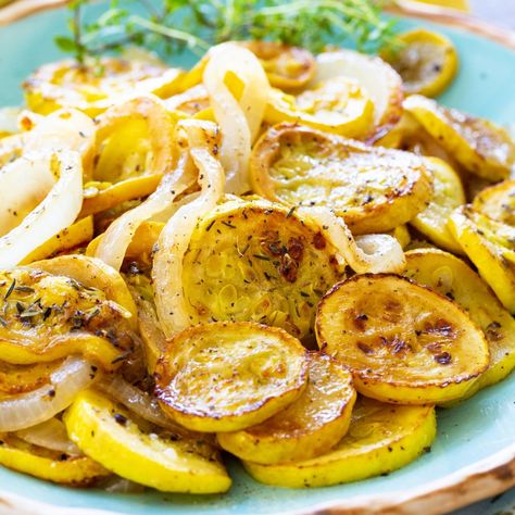 Southern Squash And Onions, Air Fryer Squash And Onions, Squash And Onions Southern, Fried Squash Recipes, Stewed Squash, Fried Yellow Squash, Squash And Onions, Sauteed Squash, Crookneck Squash