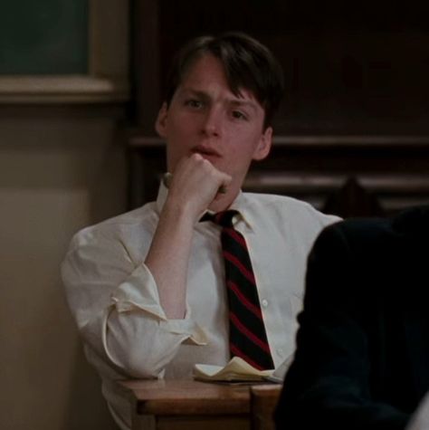 dead poets society (1989) movie book quotes carpe diem seize the day boys dark academia aesthetic icons autumn brown welton charlie nuwanda dalton Dark Academia Aesthetic Icons, Charlie Dalton, Carpe Diem Seize The Day, Society 1989, Dead Poets Society, Poets