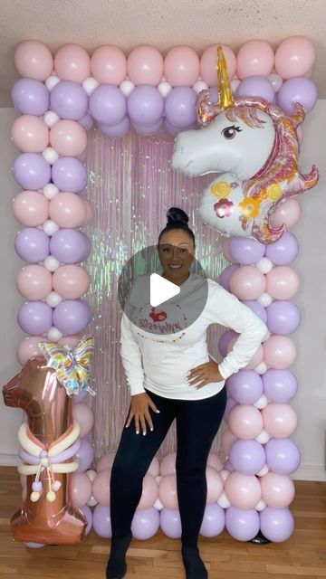 Unicorn Decoration Ideas, Diy Unicorn Balloon, Unicorn Bday Party Ideas Decorations, 6 Birthday Decoration Ideas, Diy Balloon Frame, Balloon Frame Photo Booths, Unicorn Themed Birthday Party Decoration, Unicorn Decorations Birthday, Unicorn Birthday Balloons