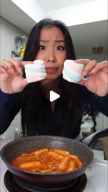 Pearl Mah - me and my honest opinions on Instagram: "I watched @jiny.maeng marshmallow tteokbokki video and HAD to try it! Definitely tastes a syrupy (would recommend less), but still really good and only took 5 ingredients to make the sauce! Would recommend the white ones though!  #tteokbokki #ricecakes #koreanfood #gochujang #cooking #recipes" Jumeokbap Recipe, Tteokbokki Recipe, The Sauce, Rice Cakes, Korean Food, Try It, The White, Cooking Recipes, Sauce