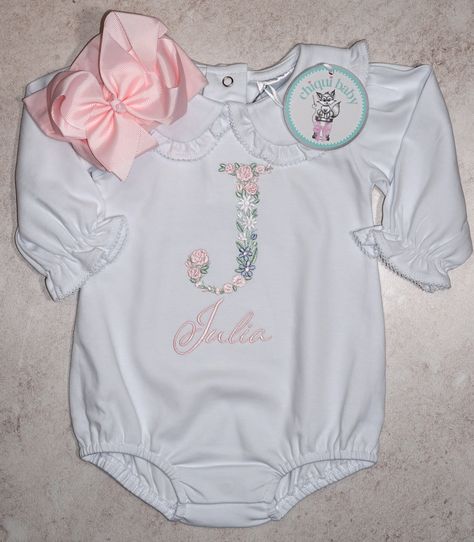 Long Sleeve - Baby Girl Bubble/Romper in Pink Pastels. https://chiquibabyco.etsy.com/listing/1773808708 #baby #babycominghome #cominghomeoutfit #hospitaloutfit #babyshowergift #showergift #giftforbaby #smallbusiness #pimacotton #bubbles #romper #babygirl #whiteoutfit #embroidery #floral #chiquibaby #personalized #custom #handmade #handmadewithlove #bombacho #bubble #romper #babyfashion #barbie #barbiegirl Bubble Blanket, Light Pink Bow, Girl Coming Home Outfit, Girls Coming Home Outfit, Coming Home Outfit, Monogram Design, Home Outfit, Floral Baby, Girls Rompers