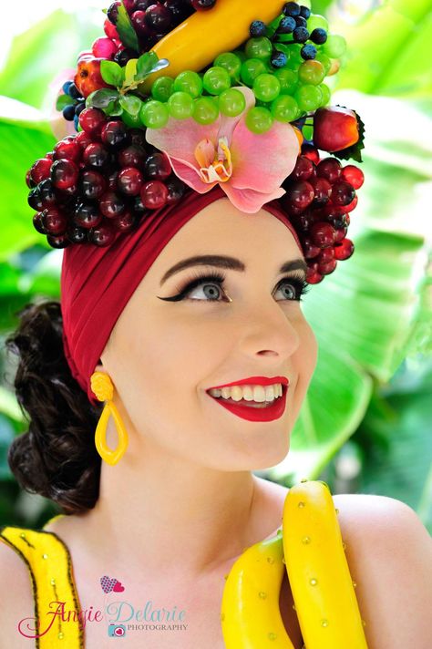 DIY Carmen Miranda Fruit Head Piece – Miss MonMon Chiquita Banana Costume, Carmen Miranda Costume, Broadway Actress, Havana Party, Fruit Hat, Banana Costume, Chiquita Banana, Fruit Costumes, Brazilian Samba