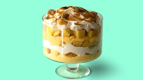 Layers of lemon vanilla cake, lemon custard and toasted Swiss meringue. Meringue Trifle, Lemon Dishes, Queen Of Puddings, Smores Cake, Cake Lemon, Lemon Custard, Cake Hacks, Trifle Bowl, Custard Cake