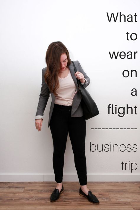 Business Plane Outfit, Work Flight Outfit, Business Casual Flight Outfit, Easy Travel Work Outfits, Travel Outfit Business Casual, Business Class Outfits For Women, Travel Business Outfits, Summer Business Travel Outfits, What To Pack For Business Trip Women