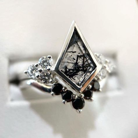 Dark Wedding Theme, Cute Engagement Rings, Future Engagement Rings, Goth Wedding, Dark Wedding, Fantasy Wedding, Magical Jewelry, Morganite Engagement, Dream Engagement