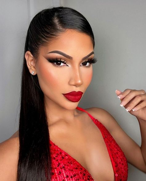 Red Lipstick Makeup Looks, Red Makeup Looks, Maquillage On Fleek, Red Lipstick Makeup, Prom Eye Makeup, Red Dress Makeup, Makeup For Black Skin, Red Lip Makeup, Red Makeup