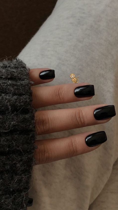 Black Natural Nails, Black Acrylic Nails Ideas, Short Work Nails, Black Manicure Short, Square Black Nails, Black Square Nails, Paznokcie Hello Kitty, Nagel Tips, Nails Easy