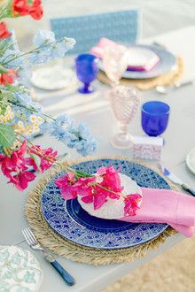 Santorini Table Setting, Sailboat Wedding, Tablescape Wedding, Wedding Tablescape, Wedding Party Ideas, Santorini Wedding, Greece Wedding, 100 Layer Cake, Wedding Table Settings