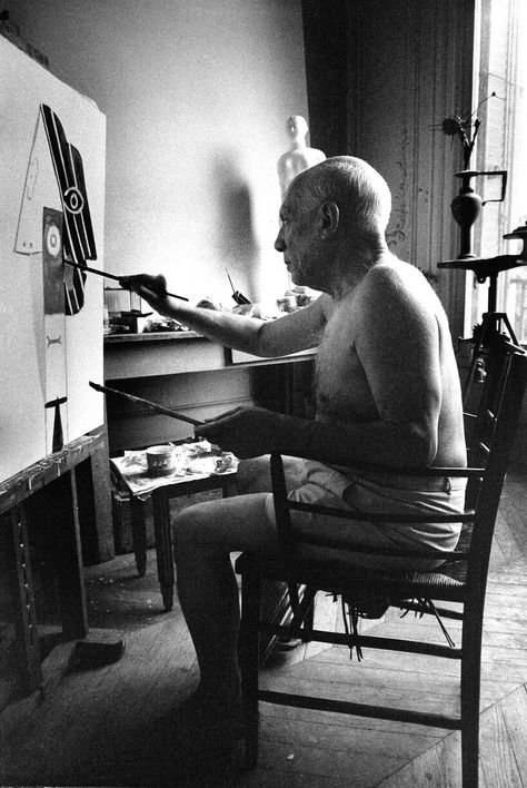 Picasso Photo, Picasso Pictures, Picasso Portraits, Cubist Movement, Picasso Paintings, Spanish Painters, Picasso Art, Famous Words, Great Photographers