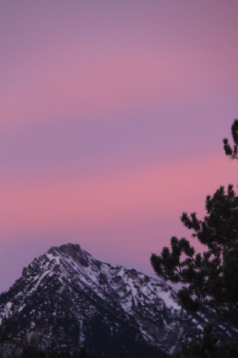 #sunset #mountains #pink #alps #germany #nordkynd #home #aesthetic #nature #peaceful #winter Nature Peaceful, Sunset Mountains, Aesthetic Nature, Home Aesthetic, In The Mountains, The Mountain, Germany, Pink, Nature