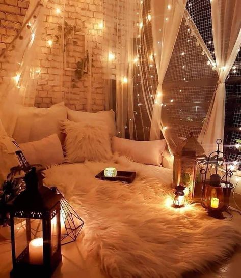 Sleepover Room, Easy Room Decor, Pinterest Room Decor, Cozy Room Decor, Apartment Decor Inspiration, Dreamy Room, Room Design Bedroom, Dream Room Inspiration, Room Makeover Bedroom