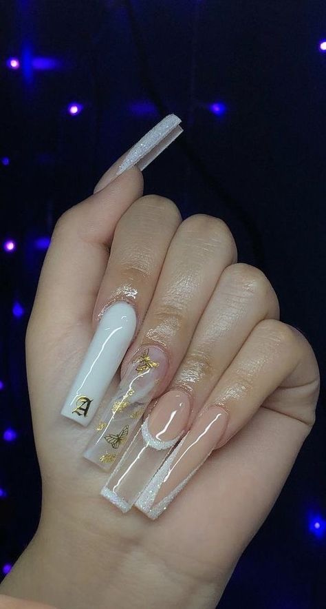 Long Nails With A Initial, L Initial Nails Acrylic, Clear Acrylic Nails With White Design, Y Initial On Nails, Acrylic Nails Initials Design, White Acrylic Nails Coffin With Initial, Blue Acrylic Nails Initial, Nails With Initials Acrylic Coffin, Nails With Rhinestones And Initials