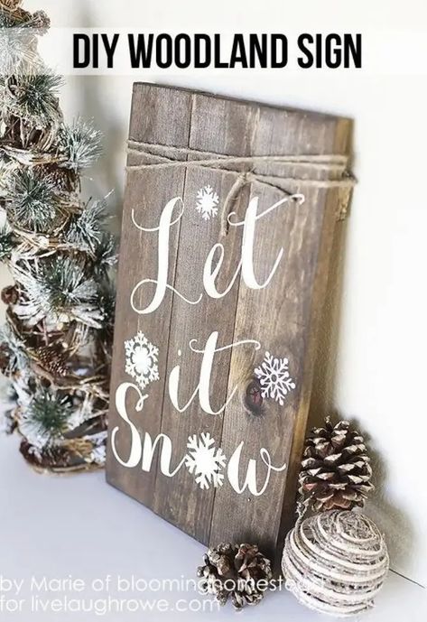 18 DIY Winter Decorations to Keep Cozy after the Holidays Christmas Signs Diy, Easy Christmas Ornaments, Winter Decorations Diy, Homemade Christmas Decorations, Christmas Crafts To Make, Christmas Projects Diy, 12 December, Holiday Signs, Christmas Decorations Rustic