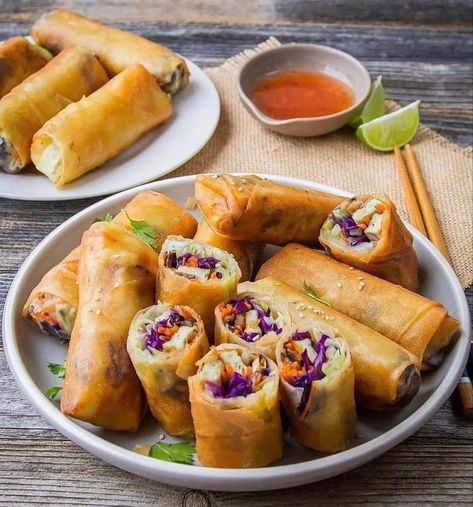 Woon Heng, Vegan Spring Rolls, Veggie Spring Rolls, Fried Spring Rolls, Chicken Spring Rolls, Vegetable Spring Rolls, Spring Roll Recipe, Healthy Menu, Vegan Inspiration