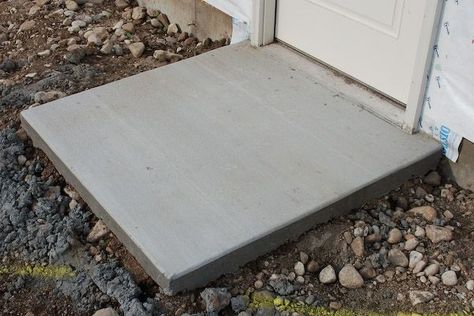 Whether it’s for a shed, stair landing, dog kennel or hot tub, a small concrete pad is an easy and inexpensive home improvement project. Turn that section of matted grass into a functional and practical surface with a little elbow grease and this know-how. ^ #Concrete #ConcreteProject #ConcreteProjects #Patio #ConcretePatio #DIY #DIYProject #DIYProjects #Cement #CementProjects #CementPatio #CementSidewalk #CementDIY Pouring Concrete Slab, Diy Concrete Patio, Cement Patio, Concrete Pad, Cement Diy, Stair Landing, Deck Stairs, Garage Conversion, Concrete Steps