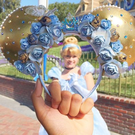 Cinderella Ears, Minnie Headband, Mini Mouse Ears, Ear Ideas, Deco Disney, Diy Disney Ears, Disneyland Ears, Disney Ears Headband, Diy Mickey Ears