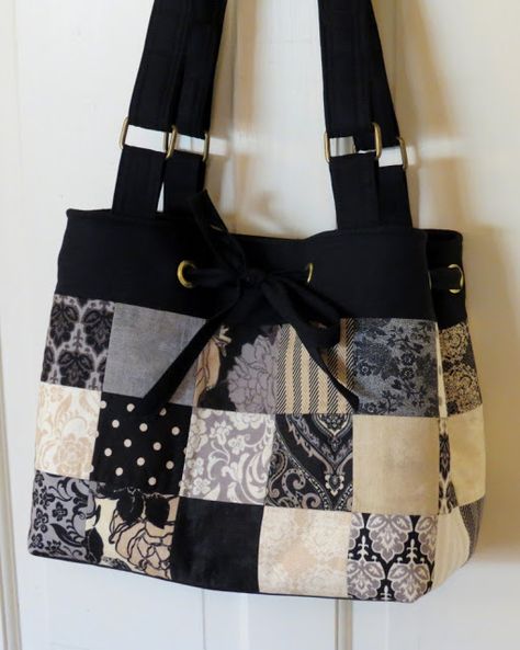 When I make promises to have a tutorial/sew-along for you guys, let's assume a lengthy lead time will be involved. I thought I'd have this d... Diy Kain Perca, Shoping Bag, Tas Bahu, Drawstring Purse, Heritage Hotel, Sew Ins, Trendy Sewing, Tote Bags Sewing, Diaper Bag Tote