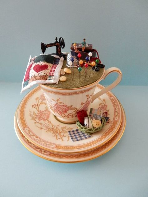 Tea Cup Projects, Tea Cup Decor, Tea Cups Diy, Fairy Items, Tea Cup Centerpieces, Wooden Spool Crafts, Cup And Saucer Crafts, Tea Cup Art, Teacup Gardens