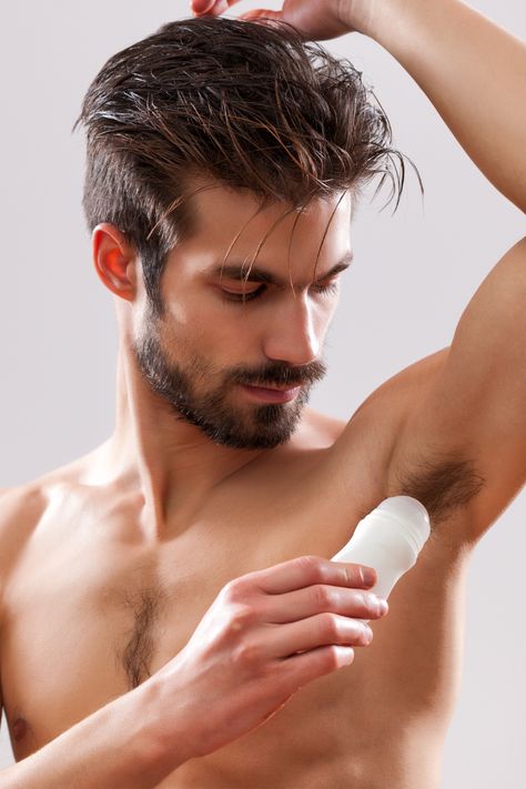 There are a lot of options out there for natural deodorant. It can be overwhelming, especially if you're trying to cut down on your toxic load. We’ve tested a lot of different products and found these 6 to be the best natural deodorants for men. Male Deodorant, Morning Tips, Men Deodorant, Best Natural Deodorant, Health Blogs, Ad Ideas, Skincare Products Photography, Nivea Men, Products Photography