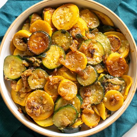 Easy Yellow Squash & Zucchini Recipe (Simple Southern Side) Squash Side Dish Recipes, Yellow Zucchini Recipes, Squash Zucchini Recipes, Sauteed Yellow Squash, Fried Corn Recipes, Grilled Zucchini Recipes, Squash And Zucchini, Yellow Squash Recipes, Squash Zucchini