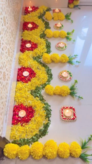 Basic Rangoli Designs For Diwali, Border Flower Rangoli, Rangoli Design For Corner, Corner Rangoli Designs With Flowers, Diwali Rangoli From Flowers, Corner Flower Rangoli, Rangoli Corner Design, Floral Rangoli Designs Diwali, Flower Rangoli Designs Ideas Beautiful