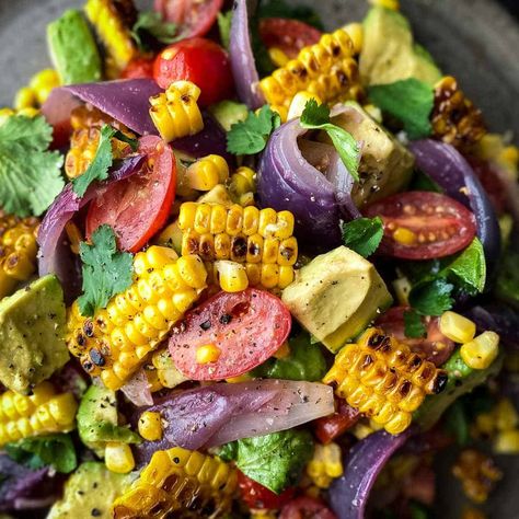 Soy Ginger Dressing, Charred Corn, Autumn Salad Recipes, Corn Avocado, Corn Avocado Salad, How To Cook Corn, Roasted Onions, Papaya Salad, Orange Salad