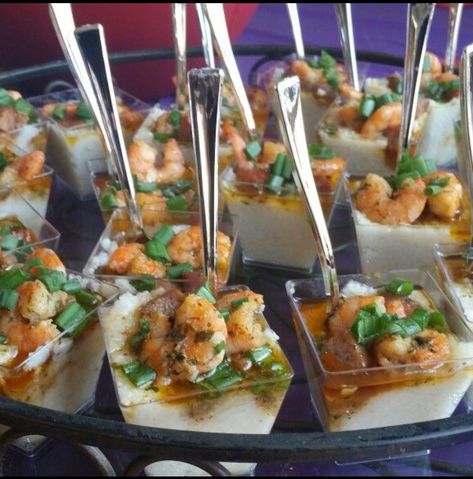 anniversary shrimp n grits Shrimp And Grits Presentation, Shrimp And Grits Bar Wedding, Seafood Bridal Shower Ideas, Shrimp And Grits Bar, Mini Shrimp And Grits, Buffet Themes, Slow Cooker Grits, Grits Bar, Fish And Grits