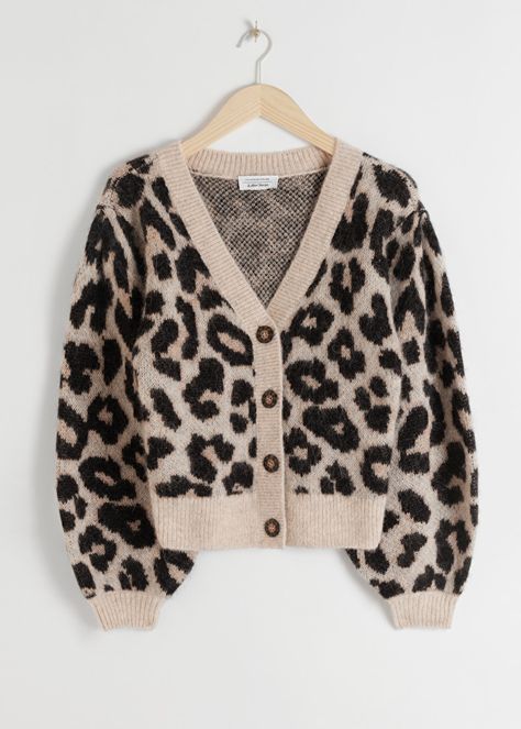 Leopard Puff Sleeve Wool Blend Cardigan - Leopard - Cardigans - & Other Stories Other Stories Cardigan, Best Cardigans, Leopard Cardigan, Leopard Print Cardigan, Trouser Outfits, High Street Fashion, Velvet Leggings, High Fashion Street Style, Komplette Outfits