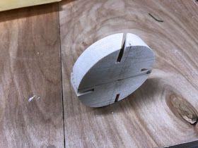 Scrollsaw Workshop: How to make a Whirligig center hub. Wooden Toys Plans Pattern, Whirligigs Patterns Wind Spinners, Homemade Windmill, Garden Whirligig, Free Scroll Saw Patterns, Windmill Diy, Windchimes Diy, Balloon Rocket, Scrollsaw Workshop