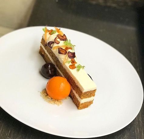 Gramercy Tavern, carrot cake Plated Carrot Cake Desserts, Carrot Cake Plating Ideas, Carrot Cake Fine Dining, Carrot Cake Entremet, Deconstructed Carrot Cake, Carrot Cake Plated Desserts, Carrot Cake Plating, Fancy Carrot Cake Decoration, Fancy Carrot Cake